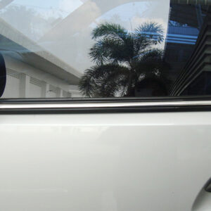 คิ้วขอบกระจก V.2 ปี 2005