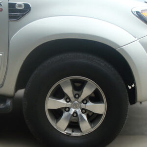 คิ้วล้อ ทรงห้าง 6" (6ชิ้น) รุ่น แค๊ป หรือ 4 ประตู